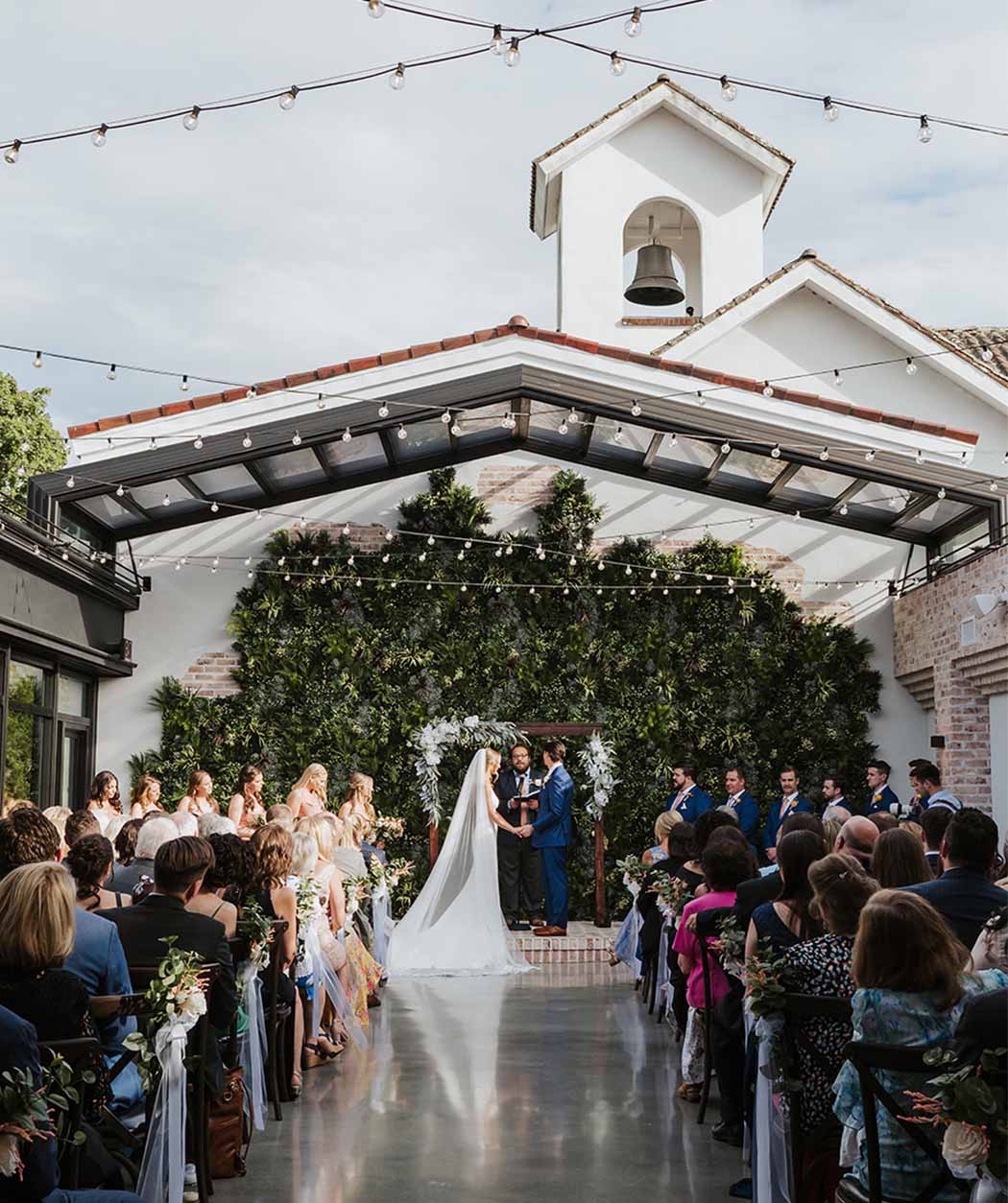 Barn wedding style at Perona Farms